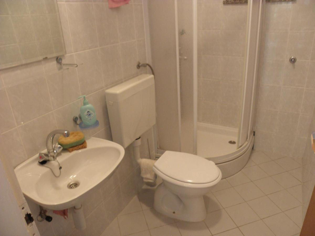 Apartments Neda - 5 M From Sea Lukovo Šugarje エクステリア 写真